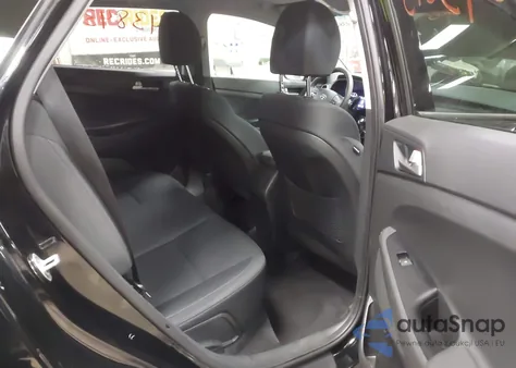 2019 Hyundai Tucson Value z USA, uszkodzony, nr VIN KM8J3CA41KU031666